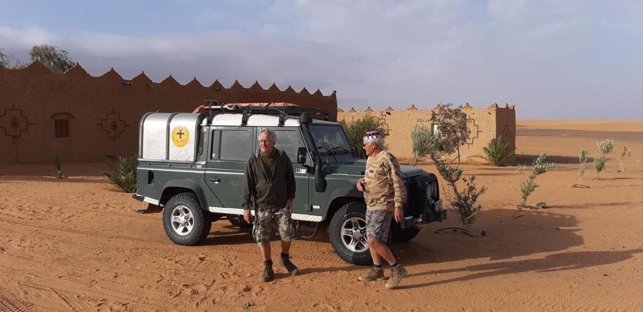 Auberge Dinosaur Kem Kem Tafraoute Sidi Ali Exterior foto