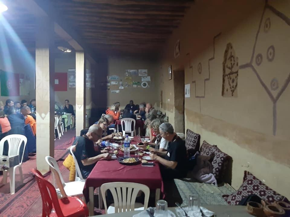 Auberge Dinosaur Kem Kem Tafraoute Sidi Ali Exterior foto