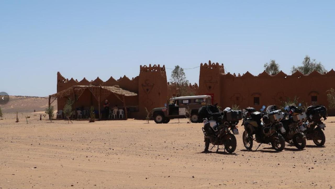 Auberge Dinosaur Kem Kem Tafraoute Sidi Ali Exterior foto